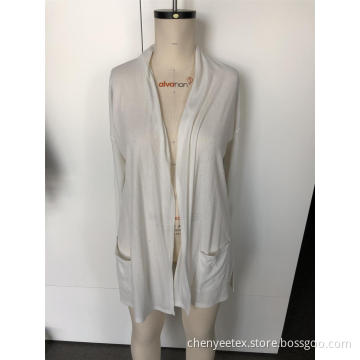 Knit cardigan with long sleeves